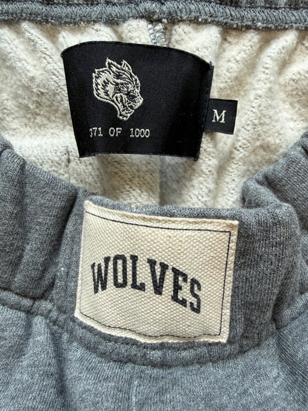 DarcSport Like New Dual Patch Lounge Sweat Shorts in Grey Medium 371/1000 - Picture 2 of 12